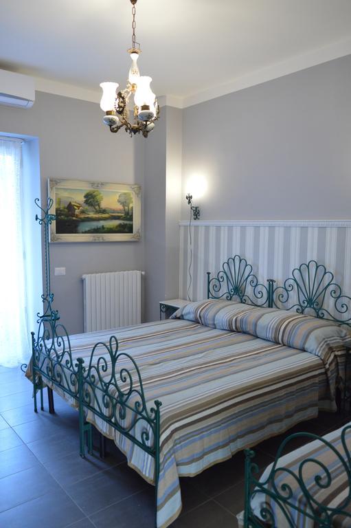 ساليرنو B&B Al Golfo الغرفة الصورة